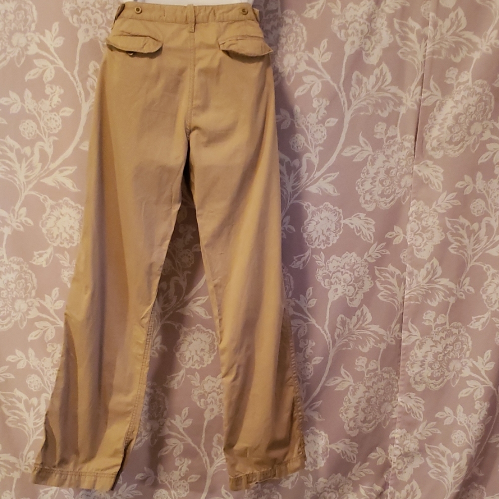 Light weight khakis